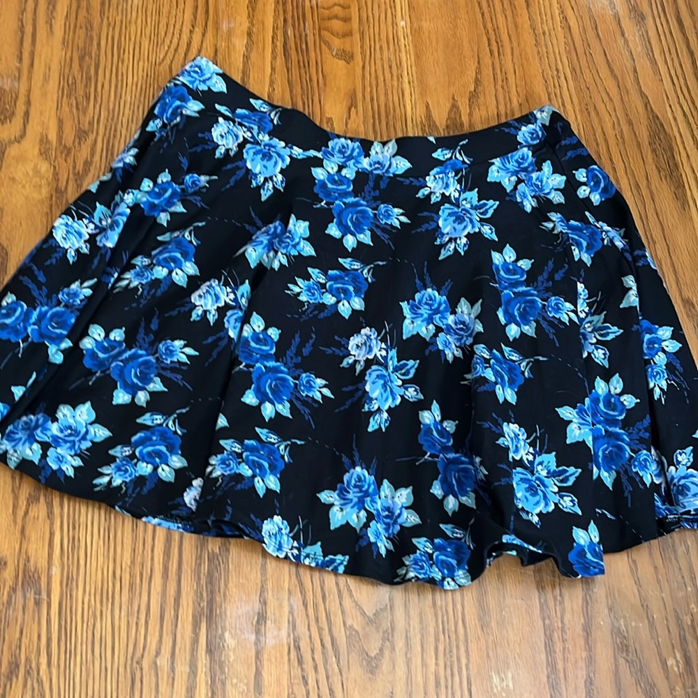 LC Lauren Conrad Blue & White Floral Cotton Mini Skirt Size XL
